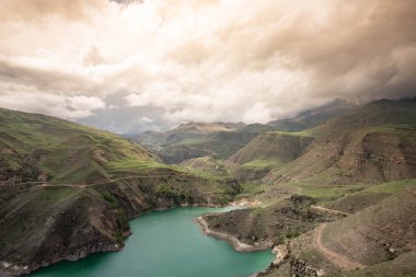 manzara güzel dağ yeşil göl