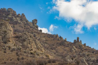 Hayaletler vadisi, Kırım 'daki dağ manzarası.