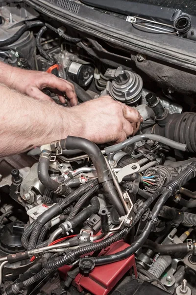 motor çalışan makinist