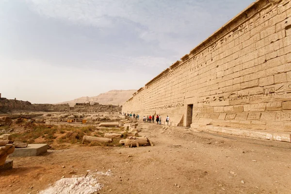 Ściana Świątyni Medinet Habu Tebach Egipt — Zdjęcie stockowe