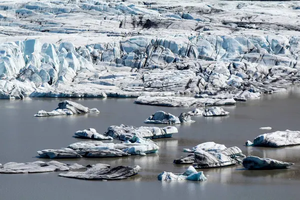 Gros Plan Sur Langue Glaciaire Skaftafell Petits Icebergs Dans Lac — Photo