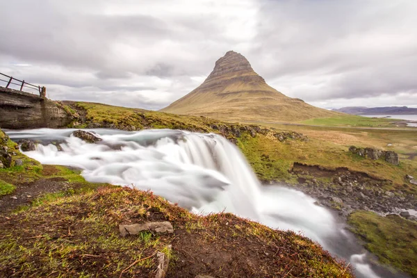 Rapids Előtt Lenyűgöző Grundarfjordur Hegy Izland — Stock Fotó