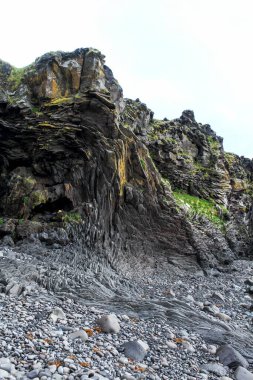 Hellnar 'ın Snaefellsnes Ulusal Parkı' ndaki uçurum manzarası, İzlanda