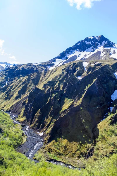 Mały Strumień Prowadzący Doliny Thorsmoerk Szlak Turystyczny Fimmvorduhals Islandii — Zdjęcie stockowe