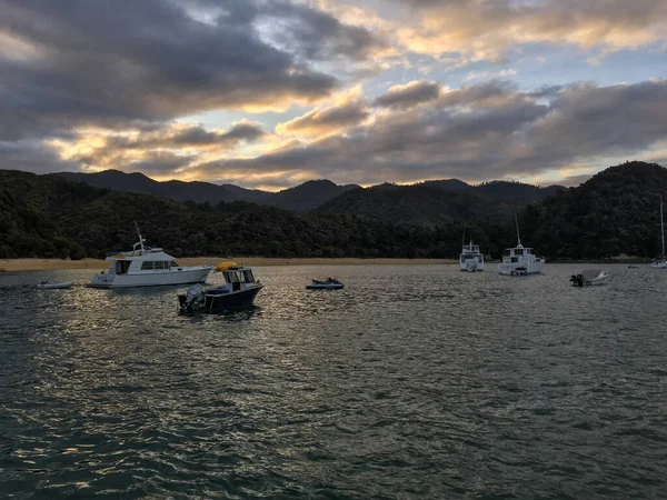 Segelbåtar Vid Torrent Bay Abel Tasman National Park Sommaren Nya — Stockfoto