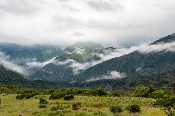 Herrliche Regenlandschaft Und Berge Zentrum Der Südinsel Neuseeland — Stockfoto