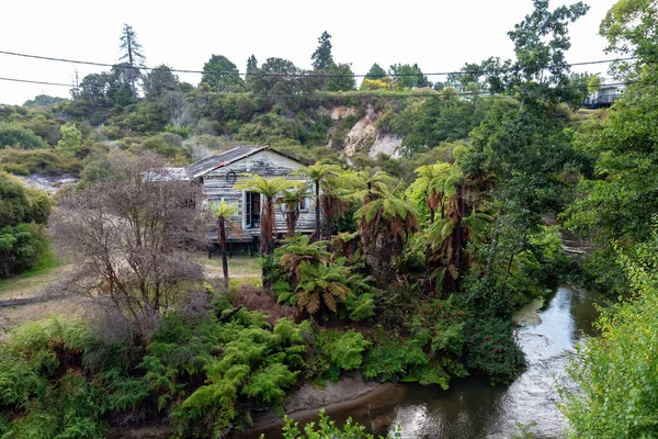Verlassene Häuser Maori Dorf Whakarewarewa Auf Der Nordinsel Neuseelands — Stockfoto