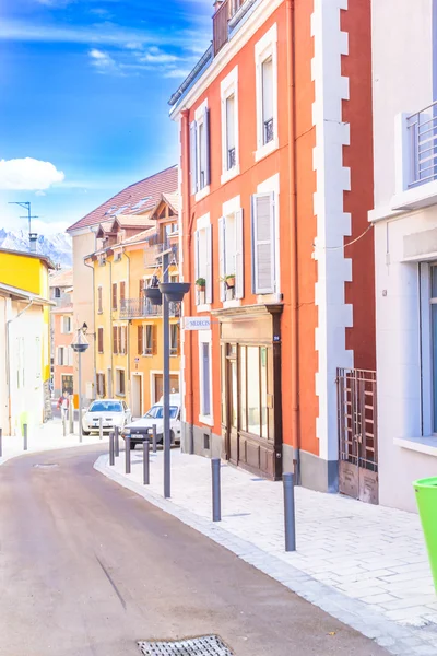 Farkı Fransa pitoresk küçük sokakta