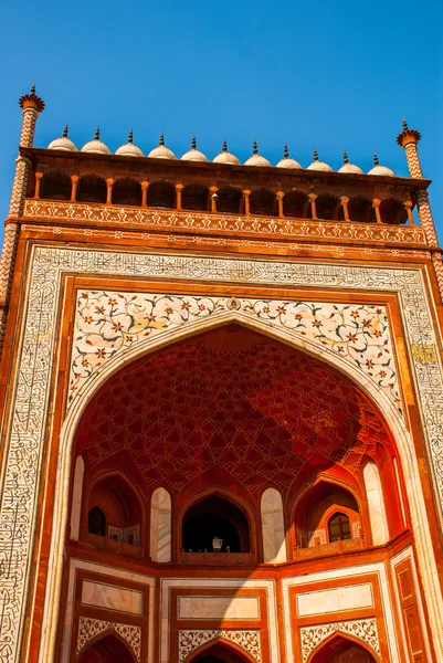 Rode Toren van Taj Mahal in Agra, India complex — Stockfoto