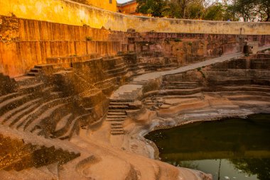 Nahagarh Fort. Su birikintisi. Jaipur. Hindistan.