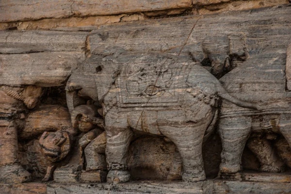 Jagdish Mandir Temple. Udaipur, Indie. Fragmenty murów. Obrazy słonie. — Zdjęcie stockowe