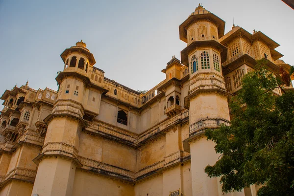 Udaipur stadspaleis. Udaipur, India. — Stockfoto