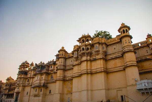 Palácio da Cidade de Udaipur. Udaipur, Índia . — Fotografia de Stock