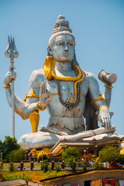 Murudeshwar Lord Shiva heykeli. Tapınak Karnataka, Hindistan