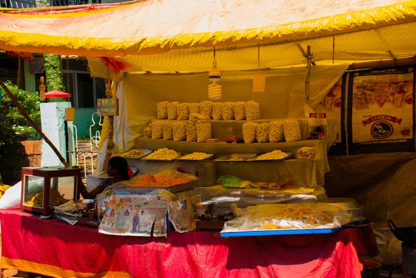 The market in India. Idian sweets. — Stock Photo, Image