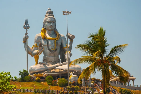 Szobra a Murudeshwar Úr Shiva. Templom, Karnataka, India — Stock Fotó