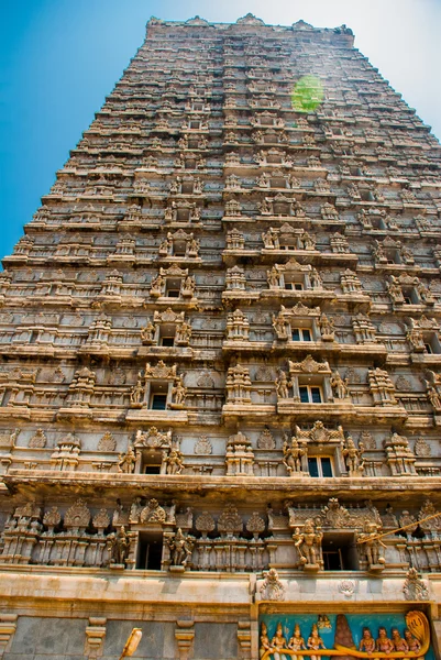 Raja Gopuram kulesi. Murudeshwar. Karnataka, Hindistan — Stok fotoğraf