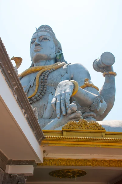Szobra a Murudeshwar Úr Shiva. Templom, Karnataka, India — Stock Fotó