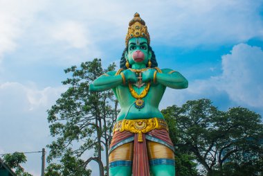 Batu mağaraları. Ramayana mağara ve Hanuman heykeli. Kuala Lumpur Malezya.