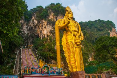 Batu mağaraları, altın heykelini Lord Erdal. Kuala Lumpur, Malezya.
