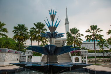 Çeşme sokak. Kuala Lumpur, Malezya.