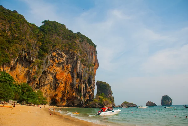 섬입니다. 바위입니다. 크 라비, 태국. — 스톡 사진