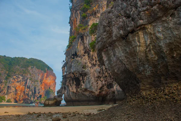 Islas. Roca. Krabi, Tailandia . — Foto de Stock