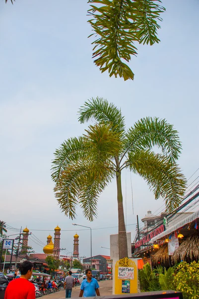 Masjid. Krabi, Ao Nang, Thailand . — Stok Foto