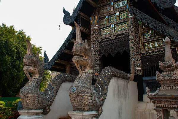 Rzeźba. Chiangmai Dragon.Thailand.. — Zdjęcie stockowe