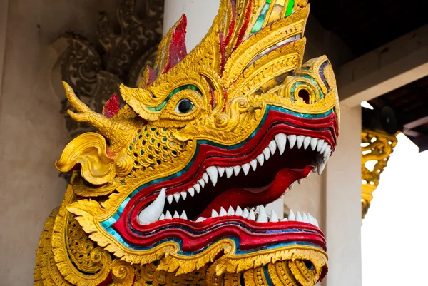 Rzeźba. Chiangmai Dragon.Thailand.. — Zdjęcie stockowe