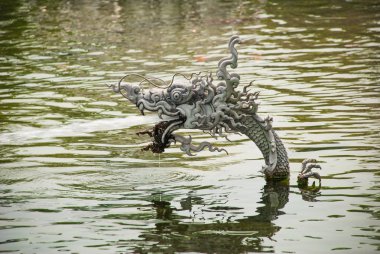 WAT Rong Khun, aka Beyaz Tapınak. Chiang Rai, Tayland.