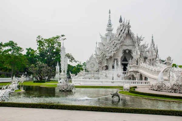 WAT Rong Khun, aka Beyaz Tapınak. Chiang Rai, Tayland. — Stok fotoğraf
