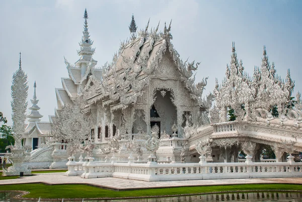 WAT Rong Khun, aka Beyaz Tapınak. Chiang Rai, Tayland. — Stok fotoğraf