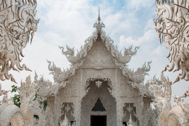Dekor ile parçası. WAT Rong Khun, Beyaz Tapınak. Chiang Rai, Tayland.