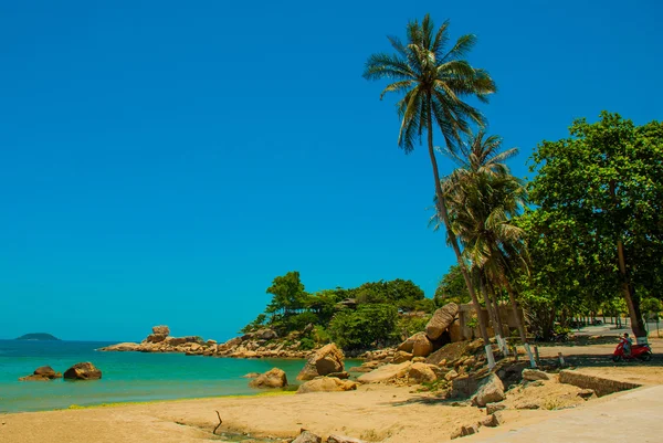 De tuin van stenen. Nha Trang. Vietnam — Stockfoto