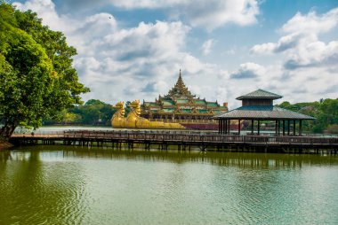 Altın Karaweik Sarayı, Yangon, Myanmar. Burma