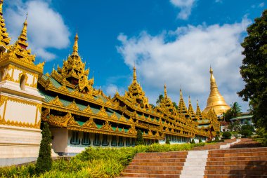 Shwedagon Selami pagoda. Yangon, Myanmar