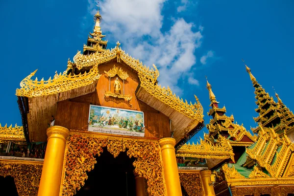 Pagoda Shwedagon Paya. Yangon, Myanmar — Zdjęcie stockowe