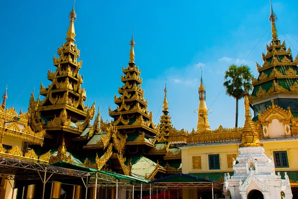 Pagoda Shwedagon Paya. Yangon, Myanmar — Zdjęcie stockowe