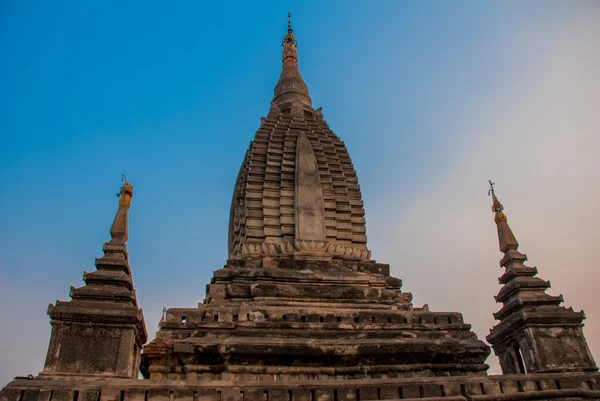 Starożytne świątynie w Bagan, Birma. Birmy — Zdjęcie stockowe