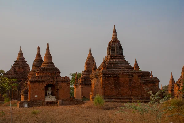 Antické chrámy v Bagan, Myanmar. Barma — Stock fotografie