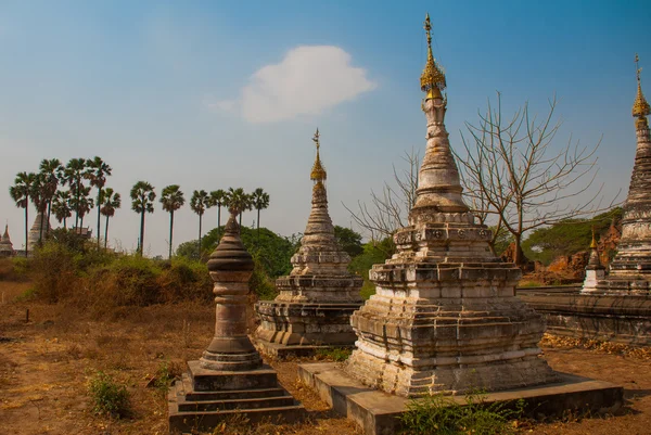 Oude tempels in zakjes, myanmar — Stockfoto