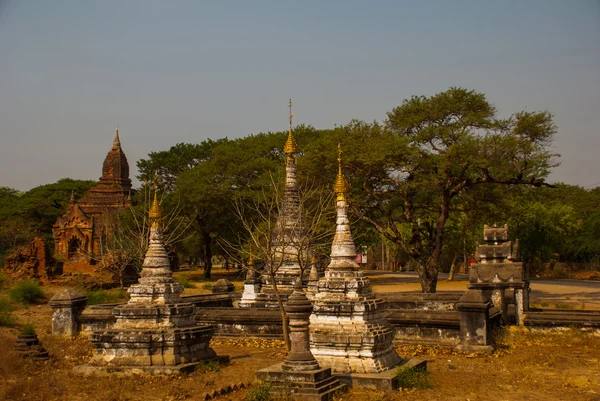 Oude tempels in zakjes, myanmar — Stockfoto