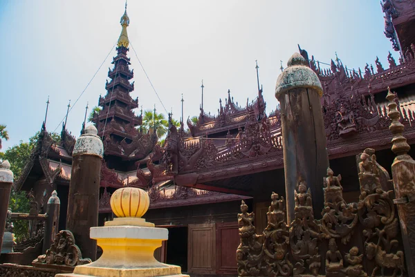 Shwe bin kyaung, ahşap teak Manastırı mandalay, myanmar'olduğunu