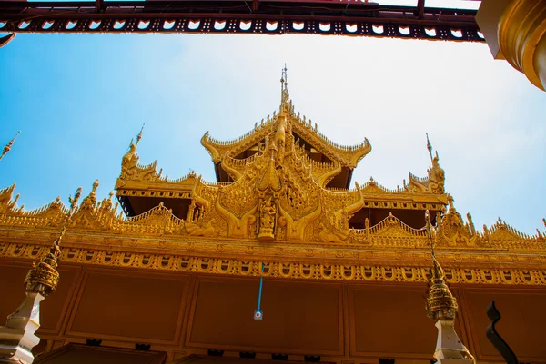 Kyauk Taw Gyee pagode, Mandalay, Myanmar — Stockfoto