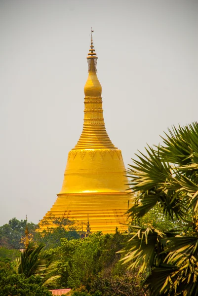 Pagoda w mieście Bago, Pegu. Myanmar. Birmy. — Zdjęcie stockowe