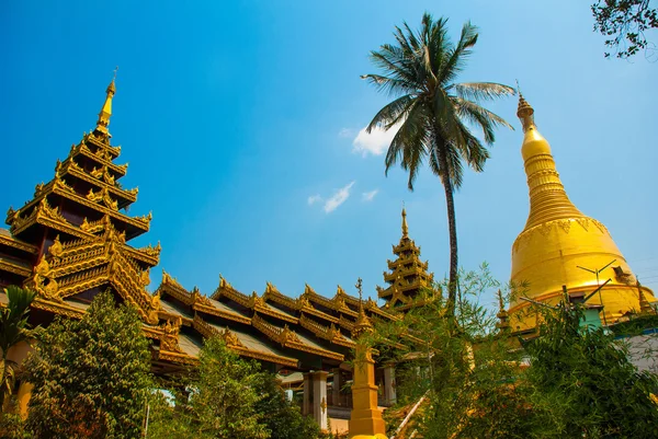 Shwemawdaw Pagoda Paya. Bago en Myanmar. Birmania . — Foto de Stock