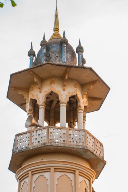 Müslüman cami. Kule çekim. Bago, Myanmar 'da. Burma.