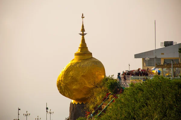 Roccia dorata o Kyaiktiyo pagoda. Myanmar — Foto Stock