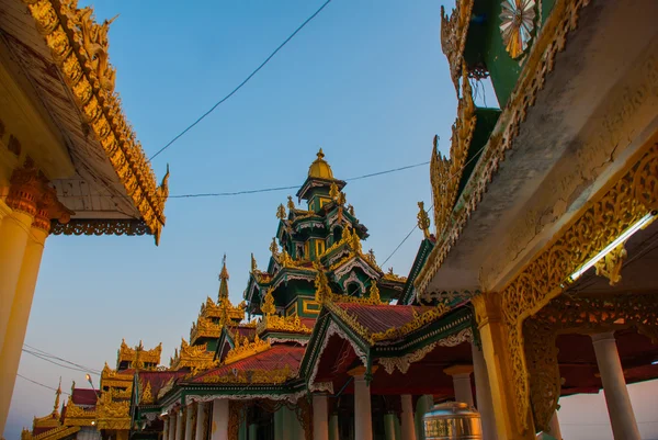 Kyaik Tan Lan. Eski Moulmein pagoda. Mawlamyine, Myanmar. Burma. — Stok fotoğraf